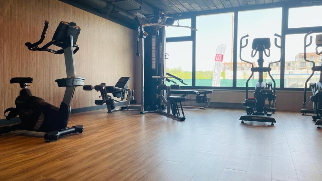 Polanki Aqua Apartamenty Nielimitowany Dostep Do Basenow Parking Free Kołobrzeg Esterno foto
